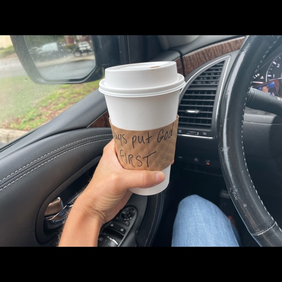 Meet your Posher, Niki - Picture 15 of 15